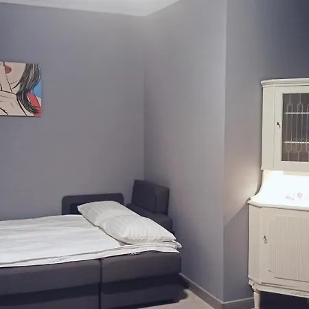Апартаменти Old Town Airy 4 *
